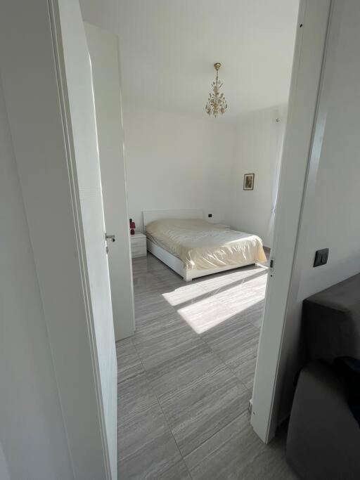 Winter Apartment Vado Ligure Exterior foto